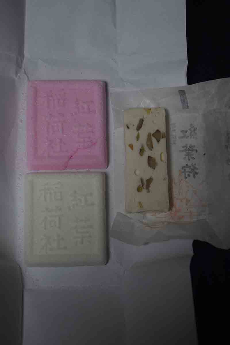 お供えのお菓子